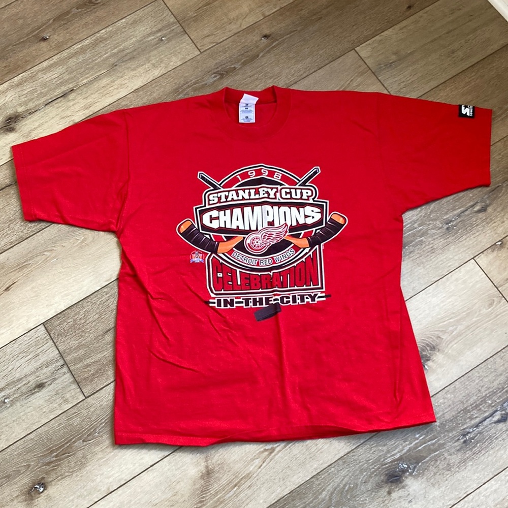Vintage Starter 1998 Detroit Red Wings NHL Stanley Cup Champions T-Shirt…